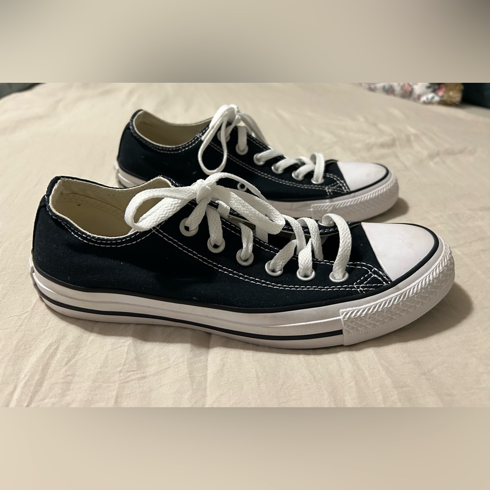 Converse Chuck Taylor All Star Black and White Low-Top Sneakers. Size 8M and 6W